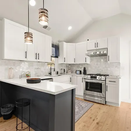 New Decatur Bungalow